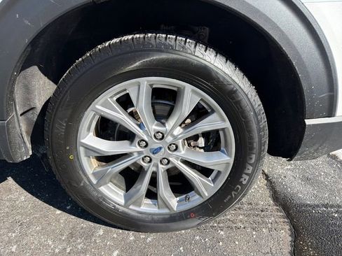 Certified 2024 Ford Explorer Limited w/ Limited Technology Package image 14