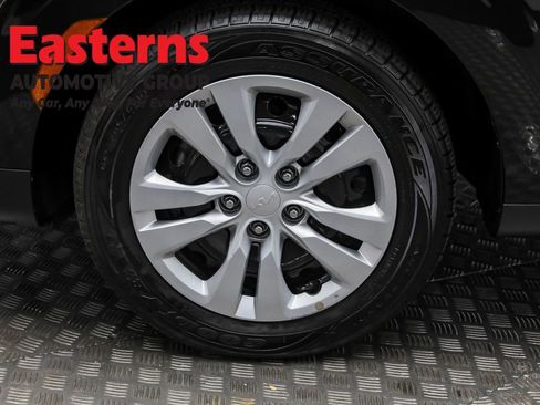 Used 2023 Kia Soul LX image 31