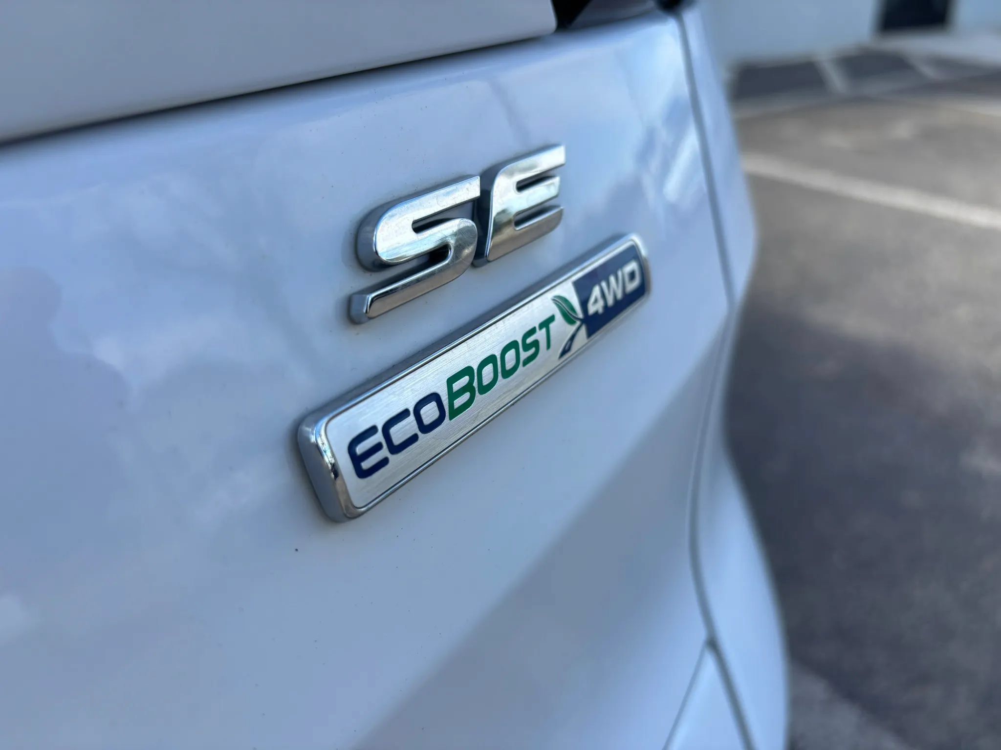 Used 2018 Ford Escape SE AWD/4WD image 12