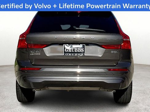 Used 2022 Volvo XC60 B5 Momentum image 6