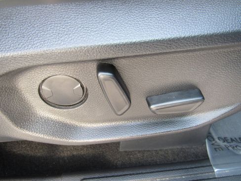 Used 2024 Ford Ranger Lariat w/ Advanced Towing Package image 32