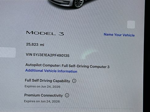 Used 2023 Tesla Model 3 Standard Range image 17