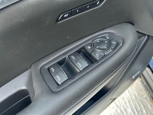 Used 2023 Cadillac XT6 Premium Luxury w/ Platinum Package image 21