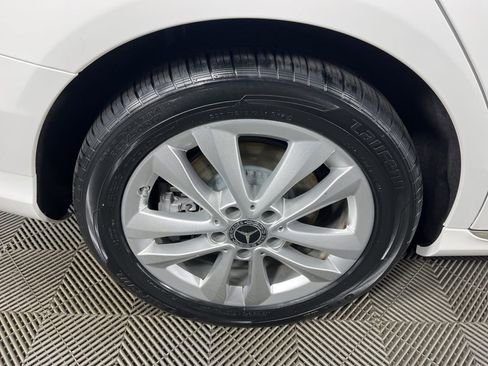 Used 2020 Mercedes-Benz C 300 4MATIC Sedan image 17
