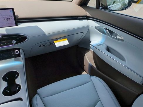 New 2026 Genesis GV70 2.5T Advanced image 15