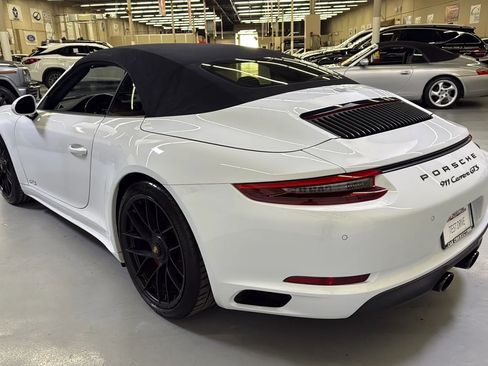 Used 2017 Porsche 911 Cabriolet image 7