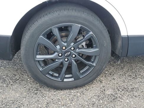 Used 2022 Chevrolet Equinox RS w/ LPO, Floor Liner Package AWD/4WD image 10