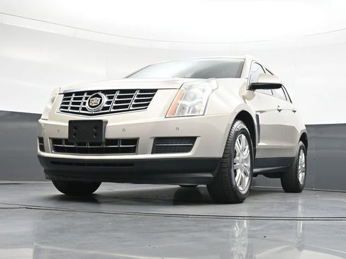 Used 2014 Cadillac SRX Luxury w/ Driver Awareness Package FWD image 45