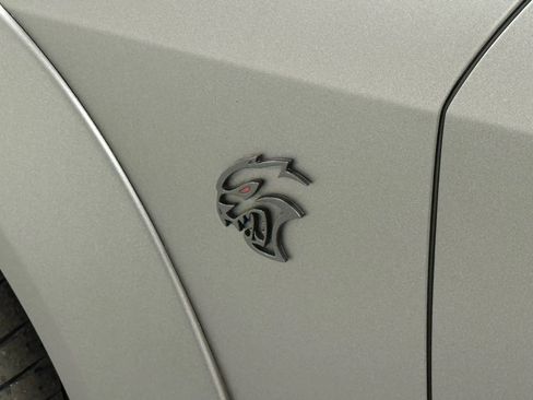 Used 2019 Dodge Challenger SRT Hellcat Redeye image 11