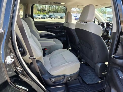 Used 2025 Subaru Ascent Premium image 16
