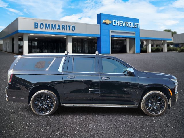 New 2025 Chevrolet Suburban Premier AWD/4WD image 6