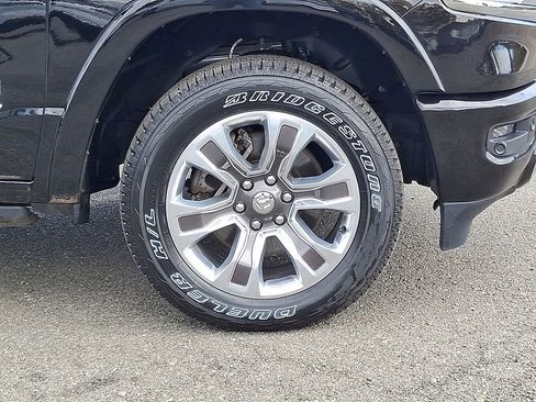 Used 2022 RAM 1500 Limited w/ Body Color Bumper Group image 11