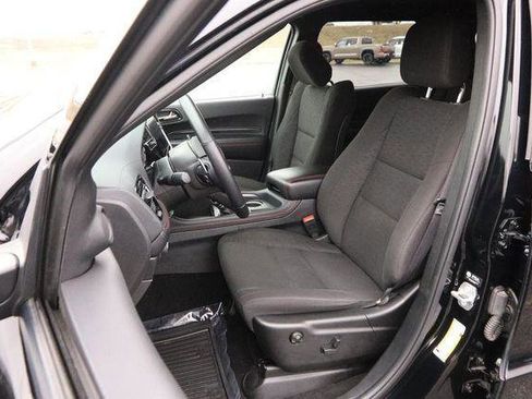 Used 2025 Dodge Durango GT image 9