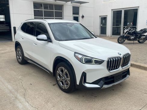 Used 2023 BMW X1 xDrive28i AWD/4WD image 2