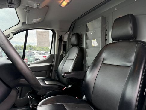 Used 2020 Ford Transit 250 Low Roof RWD image 17