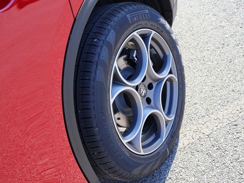 New 2025 Alfa Romeo Stelvio Sprint AWD/4WD image 40