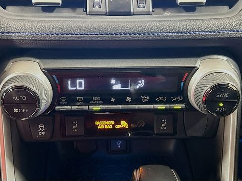 Used 2020 Toyota RAV4 XSE AWD/4WD image 13