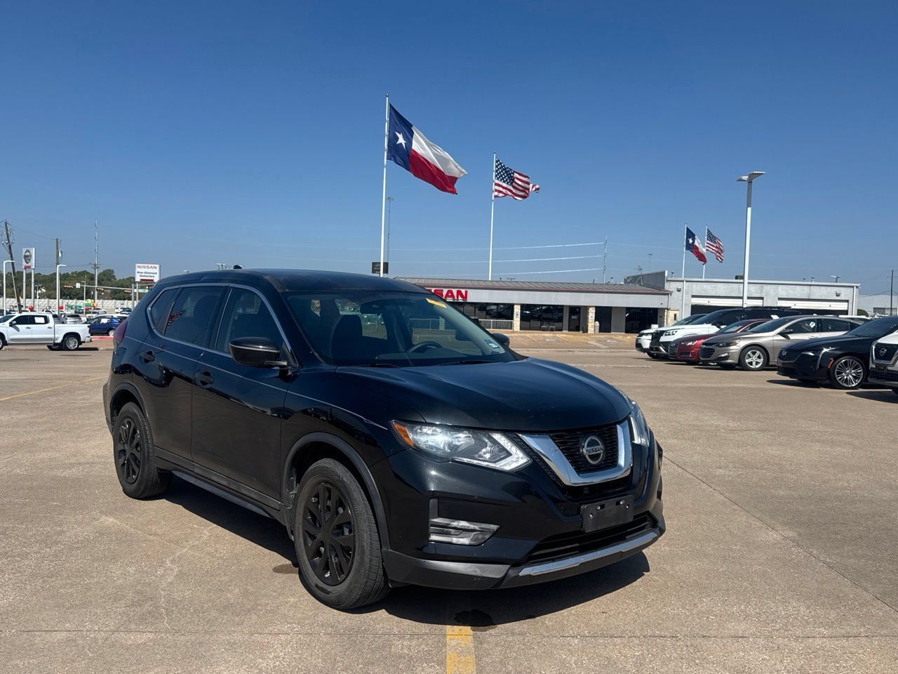 Used 2019 Nissan Rogue S FWD image 1