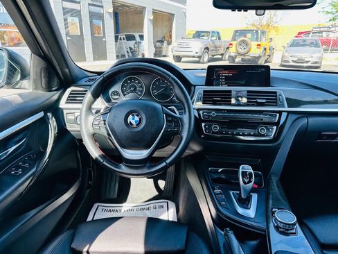 Used 2017 BMW 330i xDrive Sedan AWD/4WD image 10