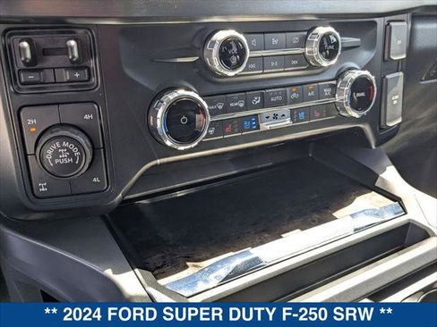 Certified 2024 Ford F250 Lariat w/ Lariat Ultimate Package AWD/4WD image 17