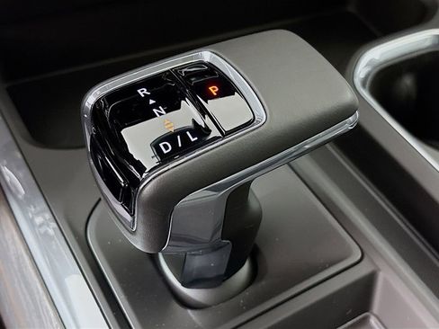 New 2026 GMC Sierra 1500 SLT w/ SLT Premium Plus Package image 17