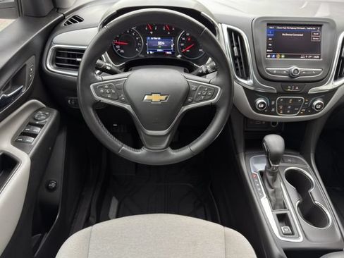 Used 2022 Chevrolet Equinox LT FWD image 13