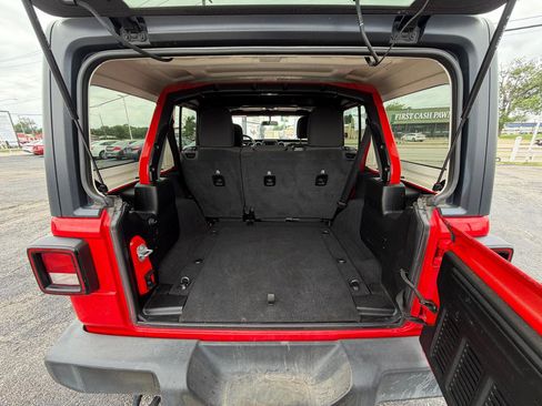 Used 2021 Jeep Wrangler Unlimited Sport AWD/4WD image 22