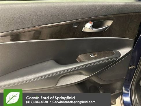 Used 2016 Kia Sorento LX image 18