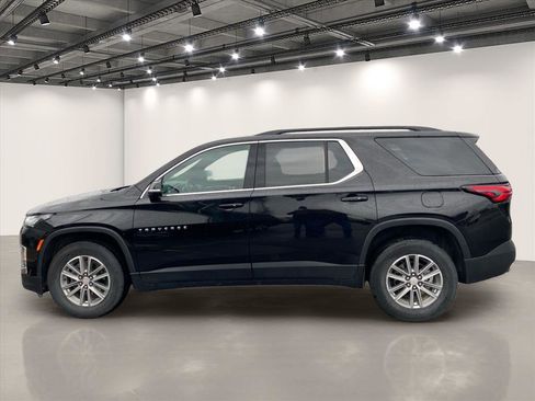 Used 2023 Chevrolet Traverse LT w/ LPO, Floor Liner Package AWD/4WD image 4