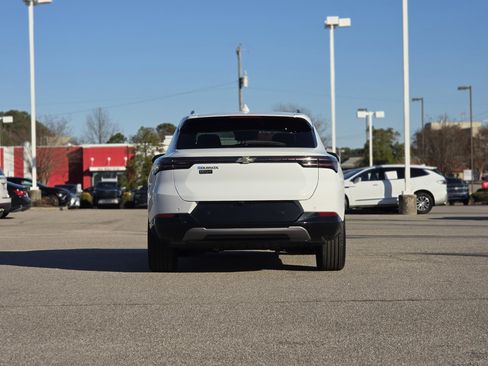 Used 2025 Chevrolet Equinox EV LT image 6