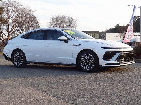 Used 2024 Hyundai Sonata Limited image 2