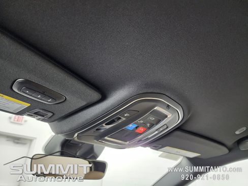 New 2025 Jeep Grand Cherokee Limited w/ Black Appearance Package image 13