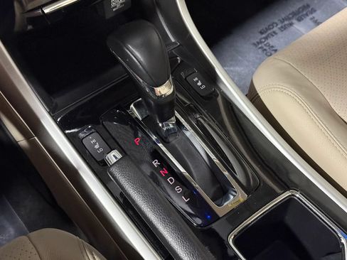 Used 2017 Honda Accord EX-L image 40