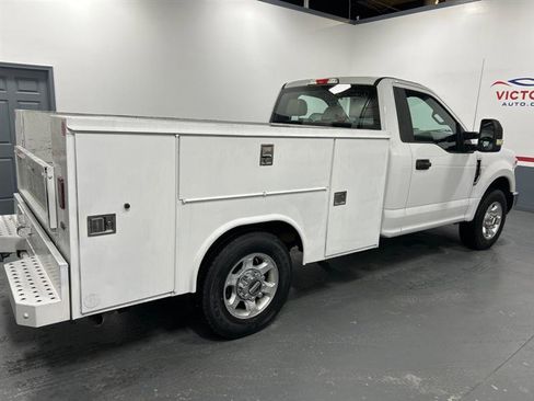 Used 2019 Ford F250 XL w/ XL Value Package image 3