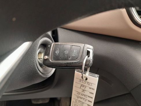 Used 2023 Hyundai Santa Fe SE w/ Cargo Package AWD/4WD image 19