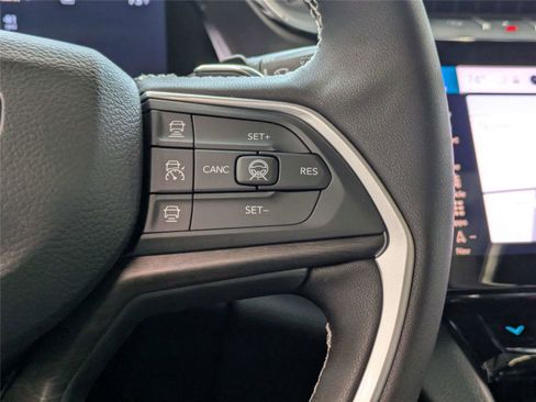 New 2026 Jeep Grand Cherokee Limited RWD image 29