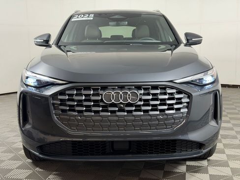 Certified 2025 Audi Q5 Premium w/ Convenience Package AWD/4WD image 6