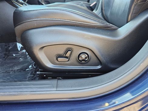 Used 2020 Jeep Compass Limited image 31