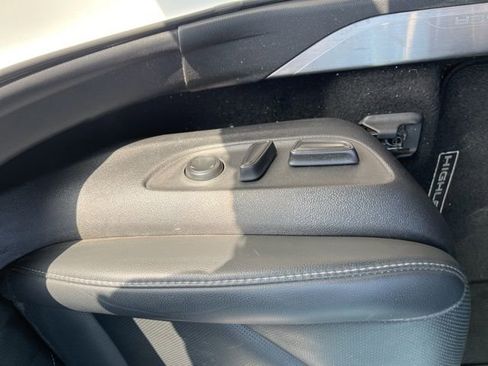 Used 2022 Toyota Highlander Platinum image 9