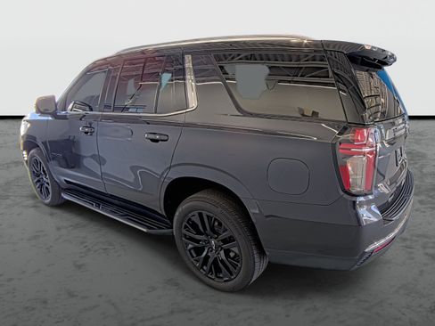 Used 2022 Chevrolet Tahoe LT w/ LT Signature Plus Package AWD/4WD image 2