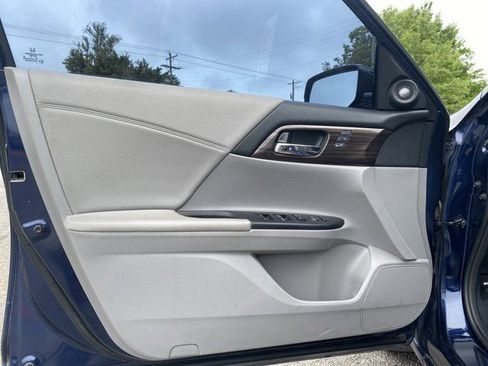 Used 2016 Honda Accord EX-L image 13