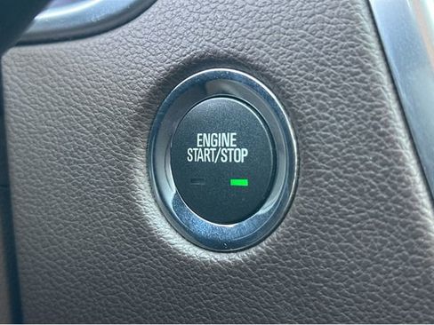 Used 2015 Cadillac SRX Performance w/ Driver Awareness Package image 33