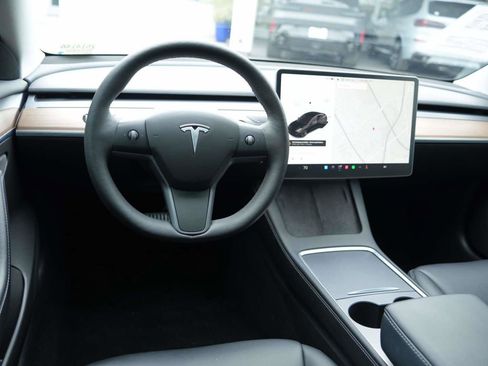 Used 2022 Tesla Model 3 RWD RWD image 7