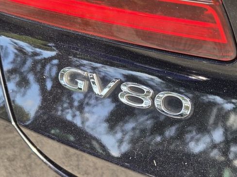 Used 2022 Genesis GV80 2.5T w/ Prestige Package 04 AWD/4WD image 12