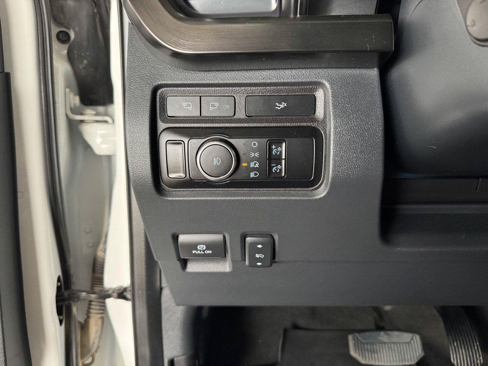 Used 2024 Ford F250 Lariat w/ Chrome Package AWD/4WD image 20
