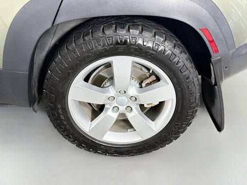 Used 2020 Land Rover Defender 110 First Edition AWD/4WD image 25