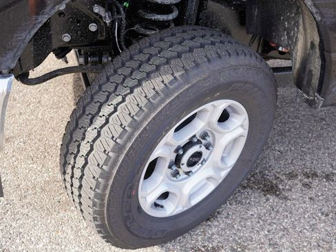 New 2026 Ford F350 XLT w/ XLT Premium Package image 9