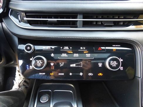 Used 2023 INFINITI QX60 Luxe w/ Performance Audio Package AWD/4WD image 36