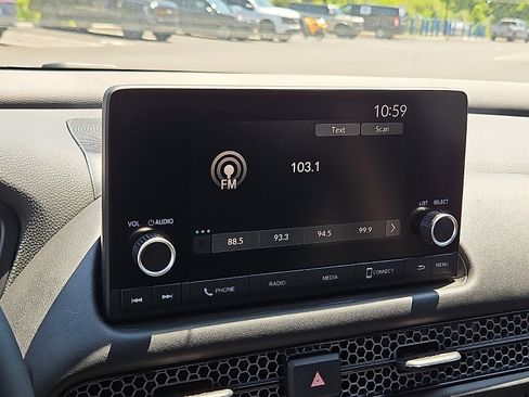 Used 2024 Honda HR-V Sport image 16