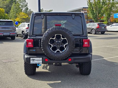 Used 2022 Jeep Wrangler Unlimited Rubicon 4xe w/ Steel Bumper Group AWD/4WD image 6